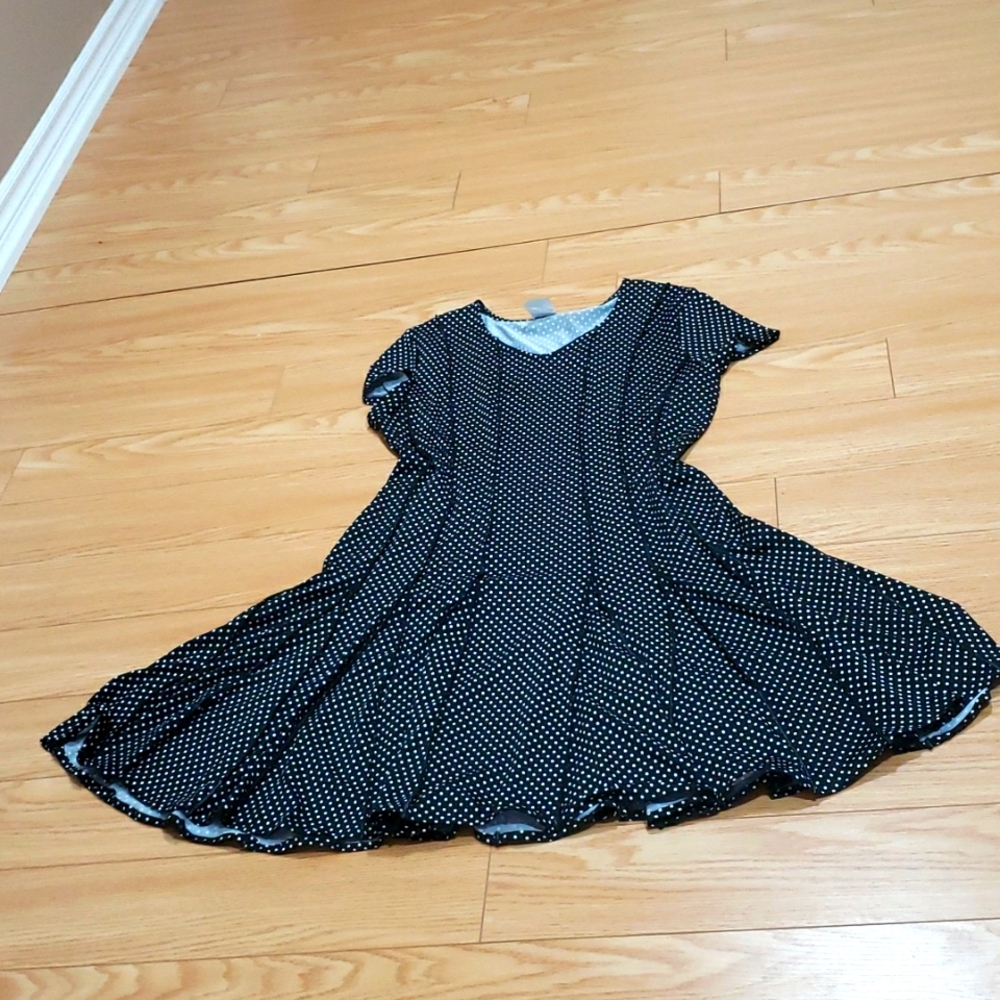 Clintele Dress Size L